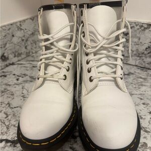 Dr. Martens Size 8 Womens Doc 27213 Vegan White Leather Combat 8 Eye High Boot